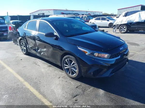 3KPF24AD8RE723046 2024 KIA FORTE - Image 1