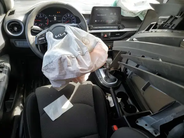 3KPF24AD8RE723130 2024 KIA FORTE - Image 8