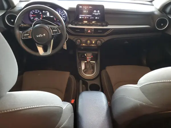 3KPF24AD8RE723175 2024 KIA FORTE - Image 8