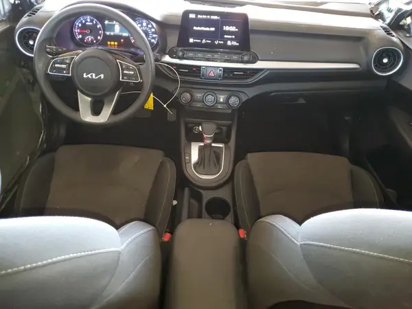 3KPF24AD8RE723323 2024 KIA FORTE - Image 8