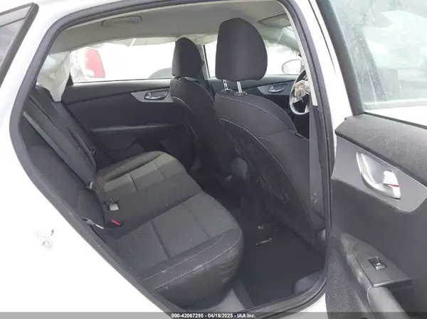 3KPF24AD8RE728019 2024 KIA FORTE - Image 8