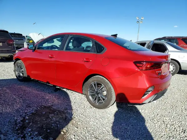 3KPF24AD8RE730885 2024 KIA FORTE - Image 2