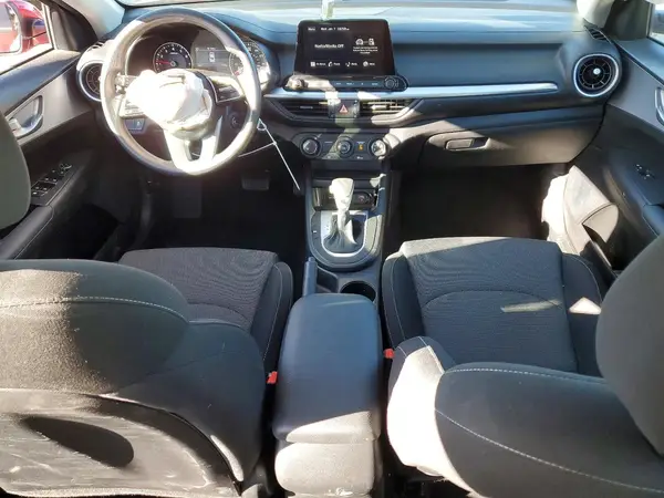 3KPF24AD8RE730885 2024 KIA FORTE - Image 8