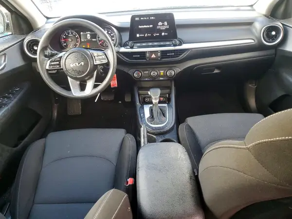 3KPF24AD8RE731440 2024 KIA FORTE - Image 8