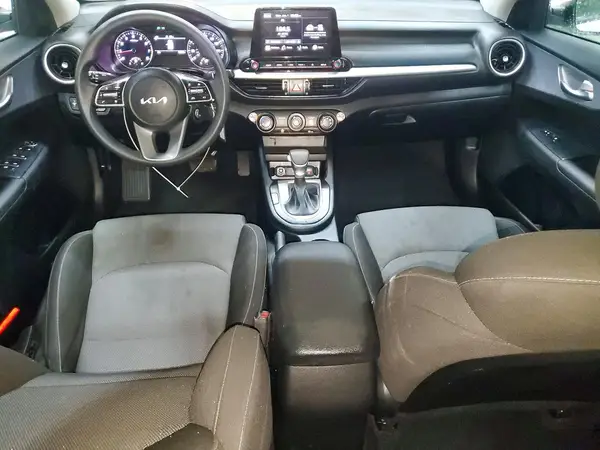3KPF24AD8RE732085 2024 KIA FORTE - Image 8