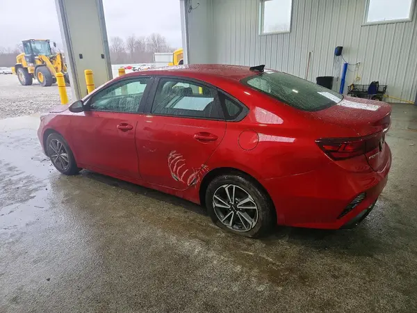 3KPF24AD8RE733558 2024 KIA FORTE - Image 2