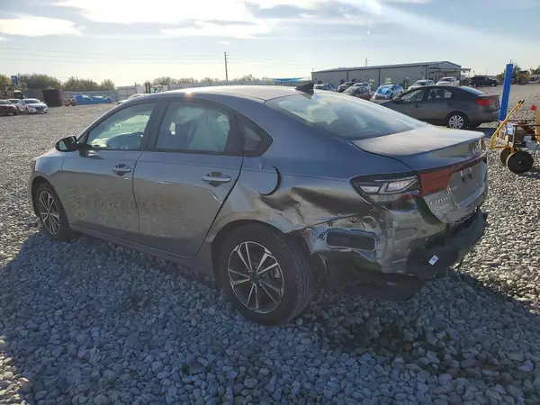 3KPF24AD8RE734340 2024 KIA FORTE - Image 2