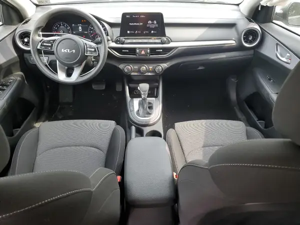 3KPF24AD8RE735455 2024 KIA FORTE - Image 8