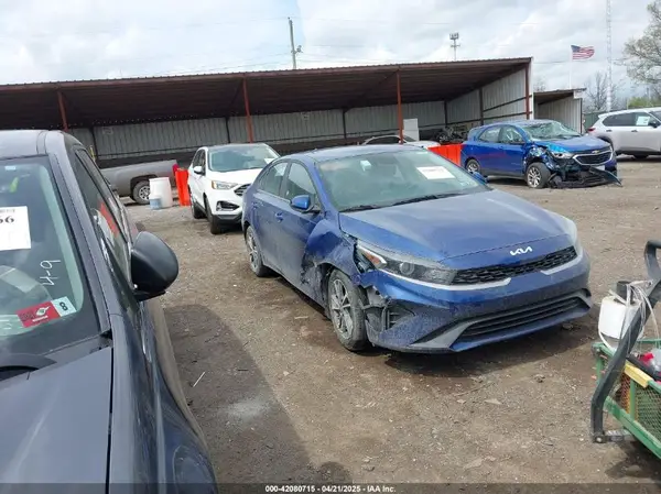 3KPF24AD8RE735701 2024 KIA FORTE - Image 1