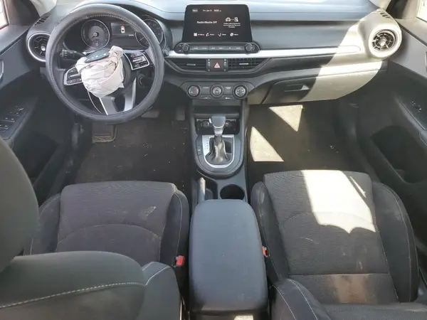 3KPF24AD8RE737805 2024 KIA FORTE - Image 8