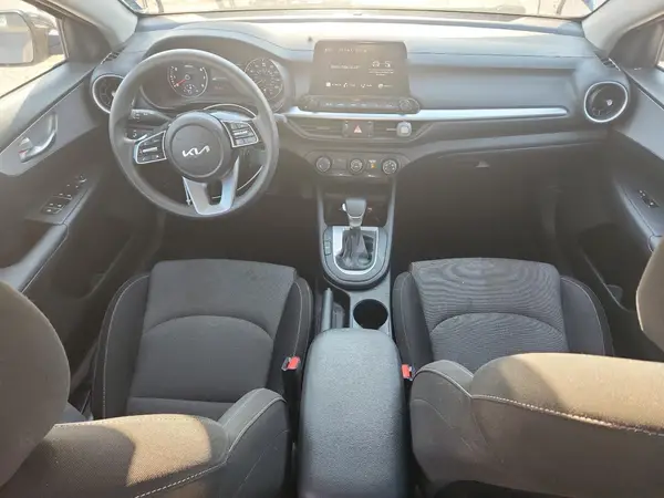 3KPF24AD8RE738842 2024 KIA FORTE - Image 8