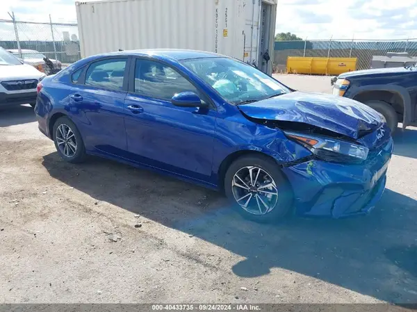 3KPF24AD8RE741174 2024 KIA FORTE - Image 1