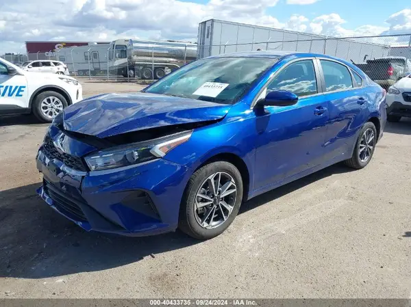 3KPF24AD8RE741174 2024 KIA FORTE - Image 2