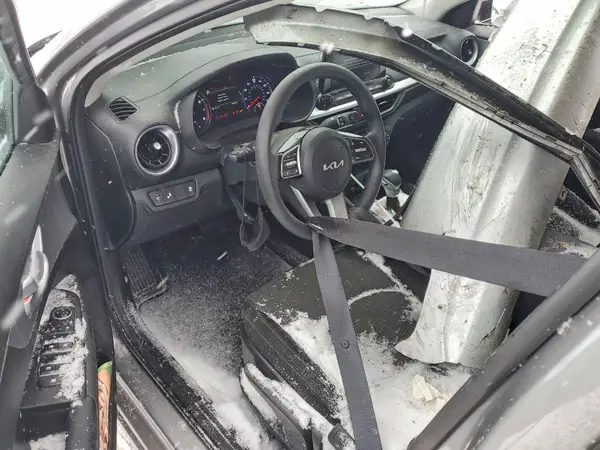 3KPF24AD8RE743426 2024 KIA FORTE - Image 8