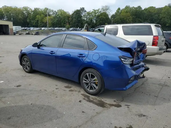3KPF24AD8RE743975 2024 KIA FORTE - Image 2