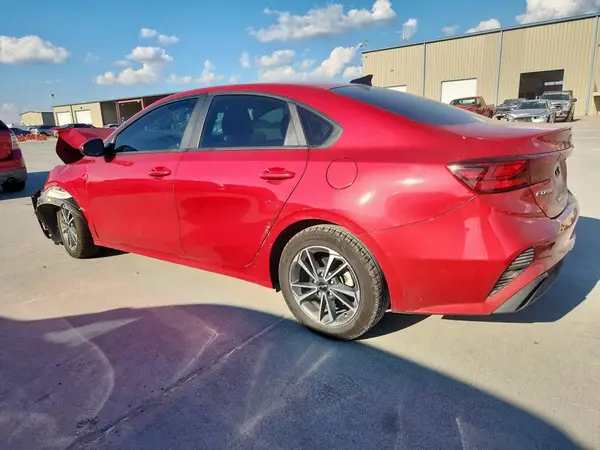 3KPF24AD8RE744155 2024 KIA FORTE - Image 2