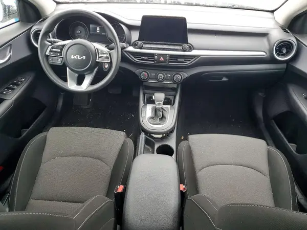 3KPF24AD8RE746164 2024 KIA FORTE - Image 8