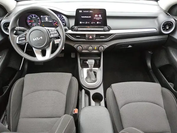 3KPF24AD8RE746827 2024 KIA FORTE - Image 8