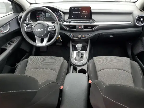 3KPF24AD8RE747055 2024 KIA FORTE - Image 8
