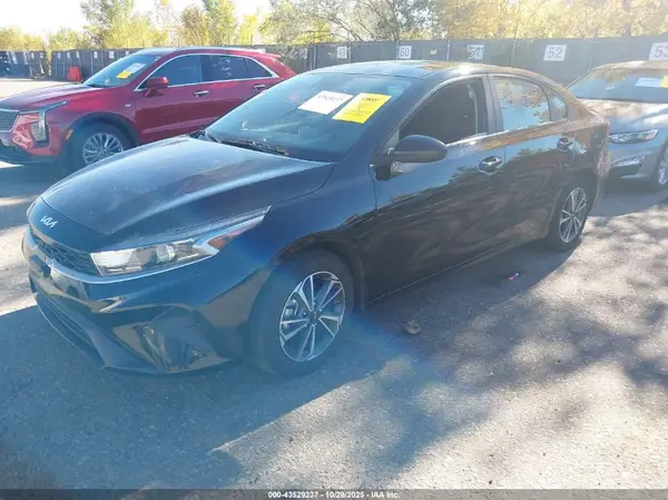 3KPF24AD8RE749615 2024 KIA FORTE - Image 2