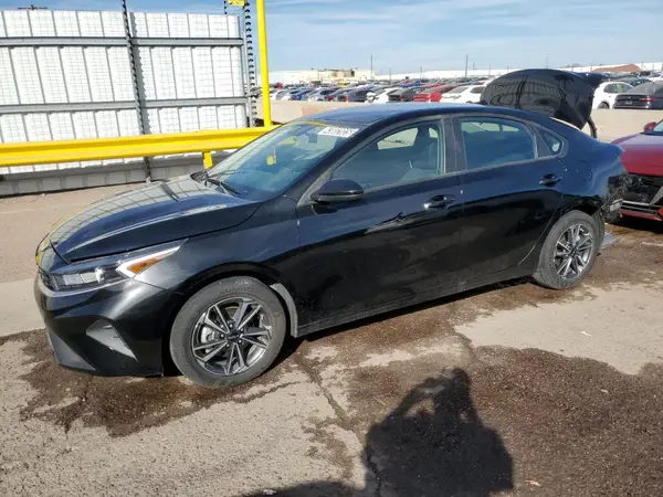 3KPF24AD8RE749694 2024 KIA FORTE - Image 1