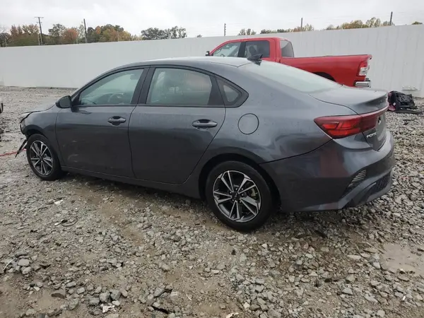 3KPF24AD8RE750151 2024 KIA FORTE - Image 2