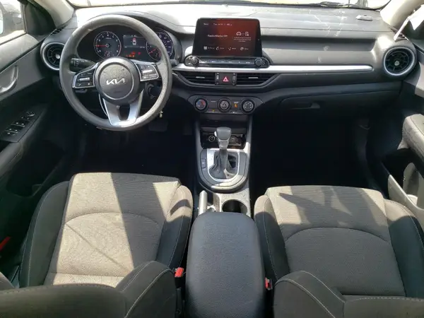 3KPF24AD8RE750747 2024 KIA FORTE - Image 8