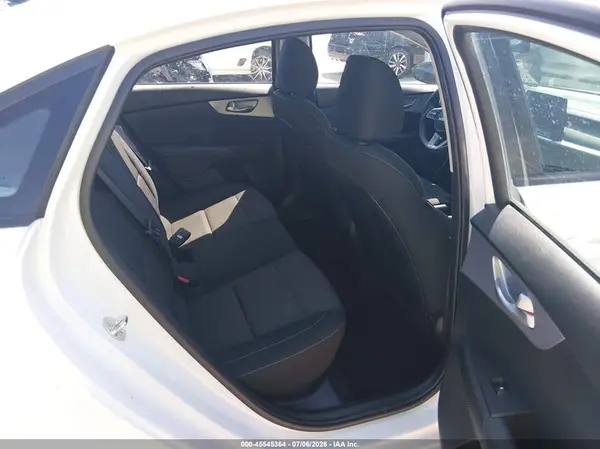 3KPF24AD8RE752756 2024 KIA FORTE - Image 8