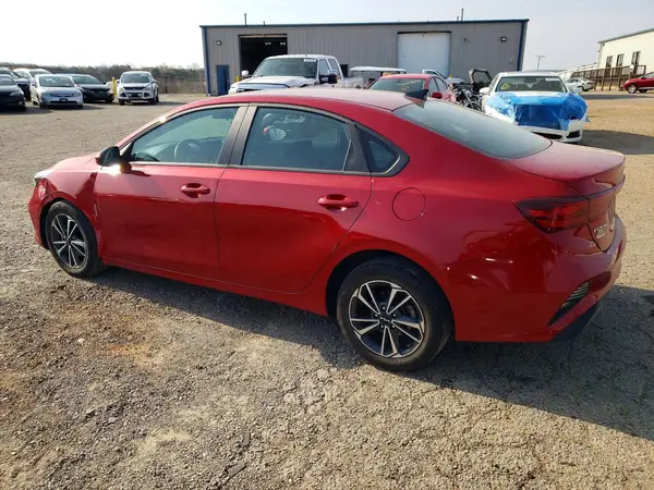 3KPF24AD8RE753454 2024 KIA FORTE - Image 2