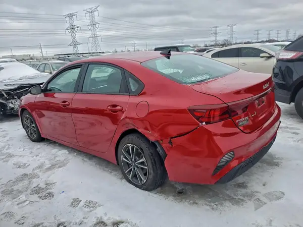 3KPF24AD8RE759156 2024 KIA FORTE - Image 2
