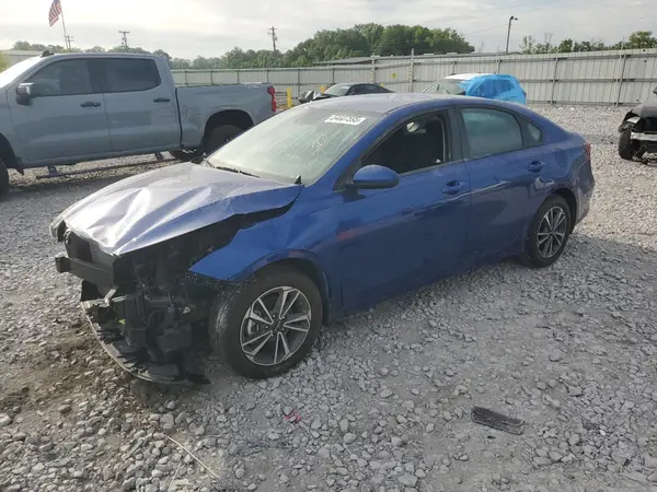 3KPF24AD8RE761795 2024 KIA FORTE - Image 1