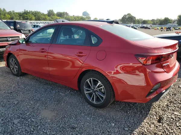 3KPF24AD8RE763305 2024 KIA FORTE - Image 2