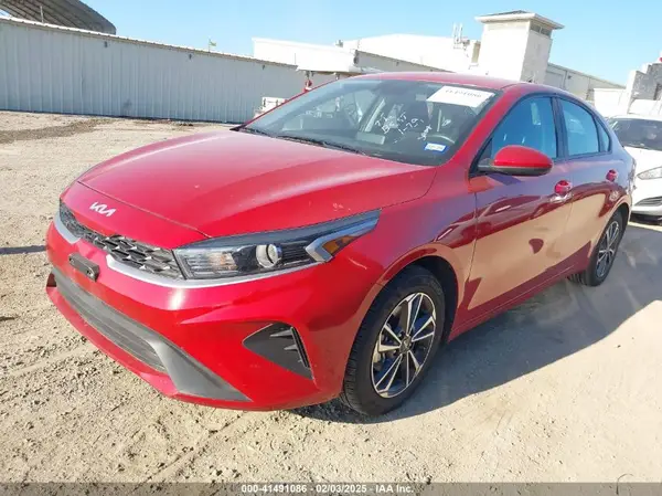 3KPF24AD8RE763644 2024 KIA FORTE - Image 2