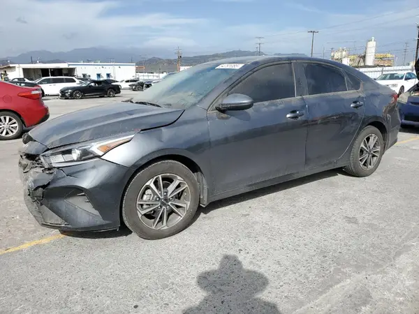 3KPF24AD8RE764163 2024 KIA FORTE - Image 1