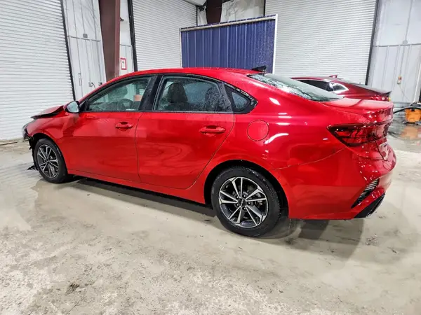 3KPF24AD8RE764695 2024 KIA FORTE - Image 2
