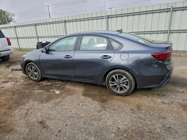 3KPF24AD8RE766589 2024 KIA FORTE - Image 2