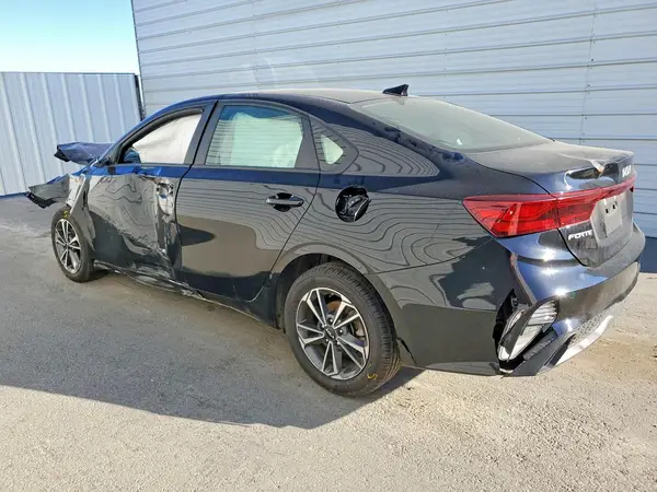 3KPF24AD8RE769590 2024 KIA FORTE - Image 2