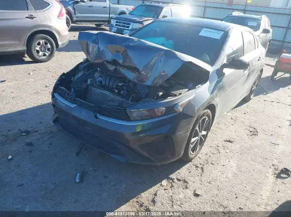 3KPF24AD8RE770626 2024 KIA FORTE - Image 2