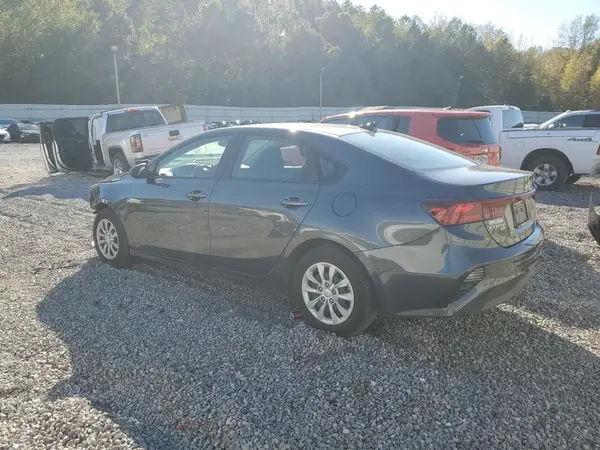 3KPF24AD8RE772828 2024 KIA FORTE - Image 2