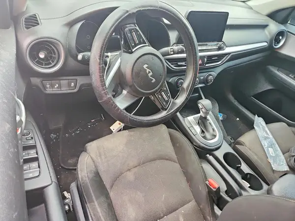 3KPF24AD8RE773560 2024 KIA FORTE - Image 8