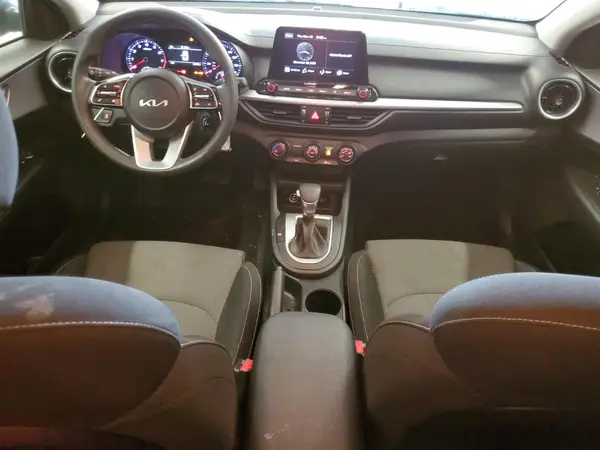 3KPF24AD8RE774773 2024 KIA FORTE - Image 8