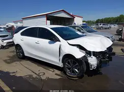 3KPF24AD8RE776104 2024 KIA FORTE