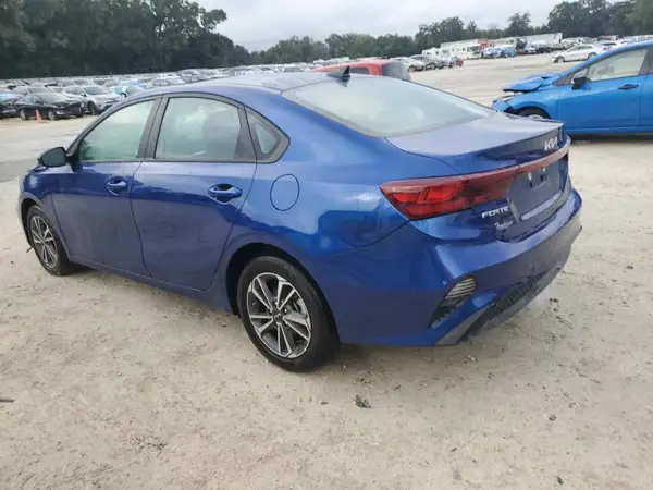 3KPF24AD8RE776376 2024 KIA FORTE - Image 2