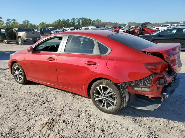 3KPF24AD8RE776684 2024 KIA FORTE - Image 2