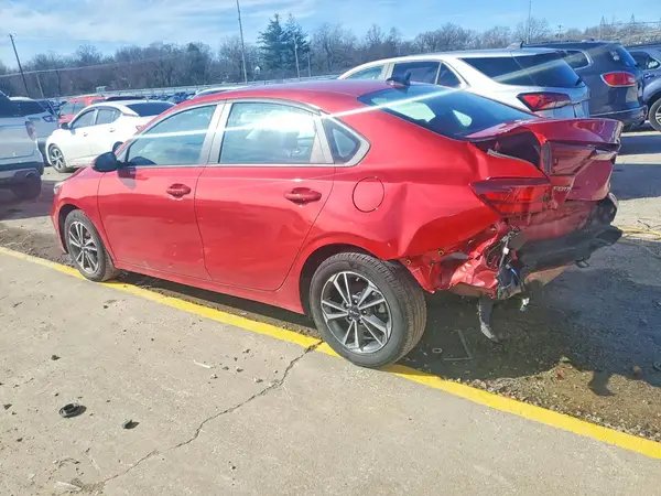 3KPF24AD8RE776796 2024 KIA FORTE - Image 2