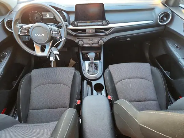 3KPF24AD8RE776829 2024 KIA FORTE - Image 8