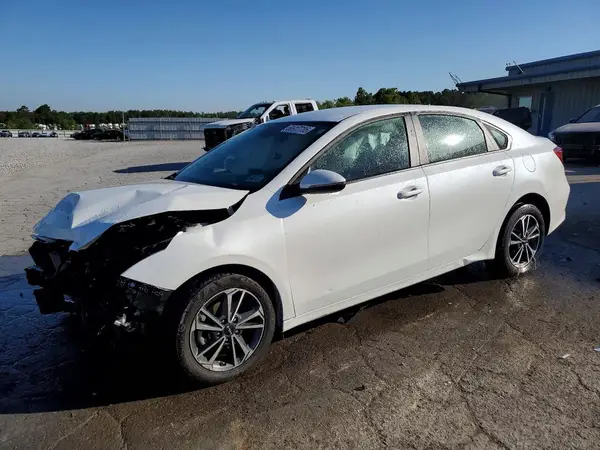 3KPF24AD8RE778497 2024 KIA FORTE - Image 1