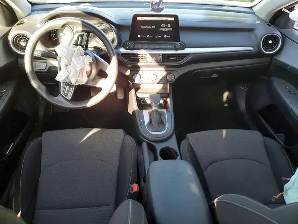 3KPF24AD8RE778497 2024 KIA FORTE - Image 8