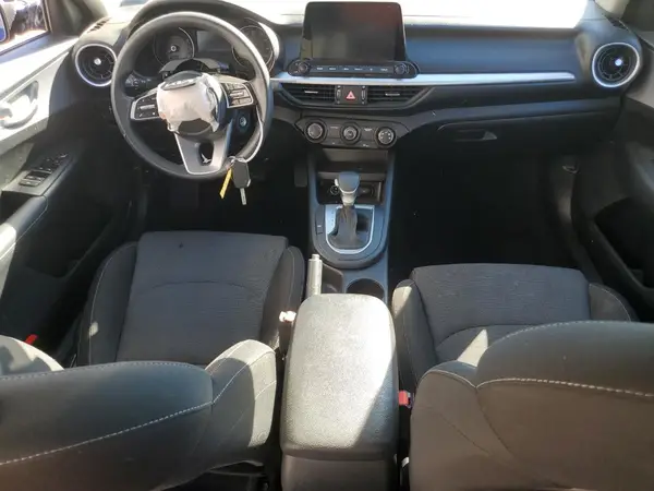 3KPF24AD8RE780153 2024 KIA FORTE - Image 8