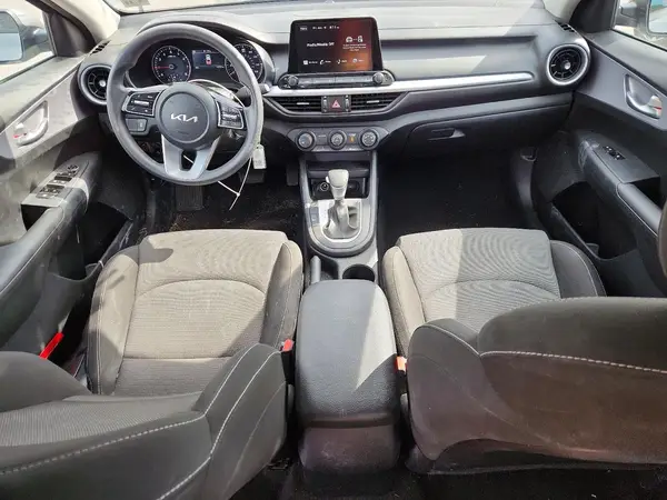 3KPF24AD8RE780296 2024 KIA FORTE - Image 8